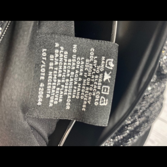 R&M Jumpsuit Silver and black wide legged - Picture 6 of 6